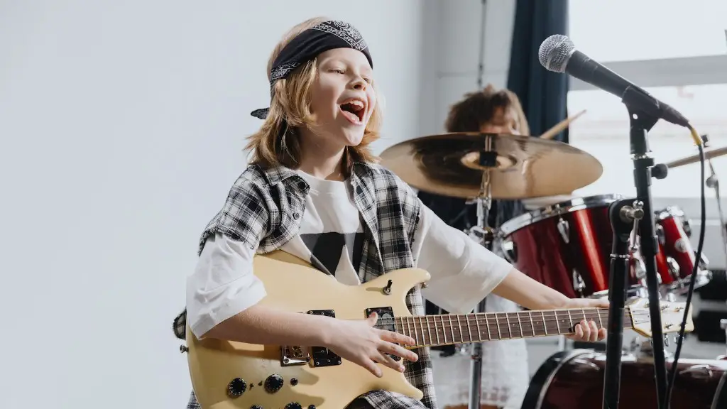 How to sing with grit?